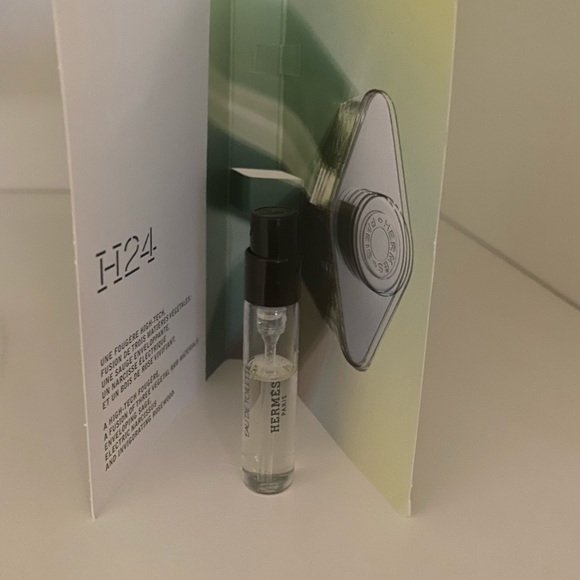 H24 HERMES Paris - Picture 2 of 4